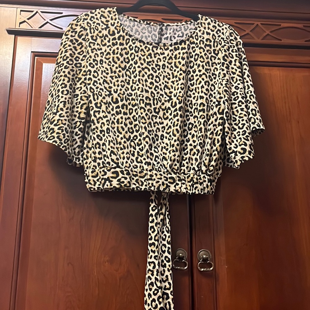 Cropped Jaguar Print Blouse